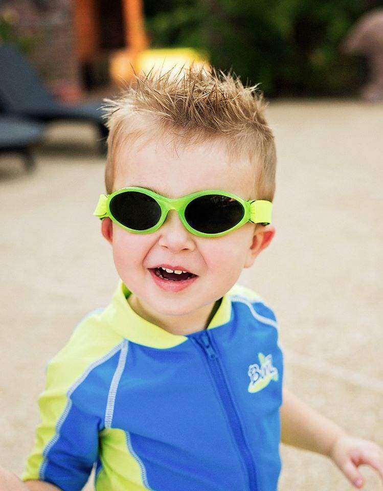 Is it safe for cheap babies to wear sunglasses