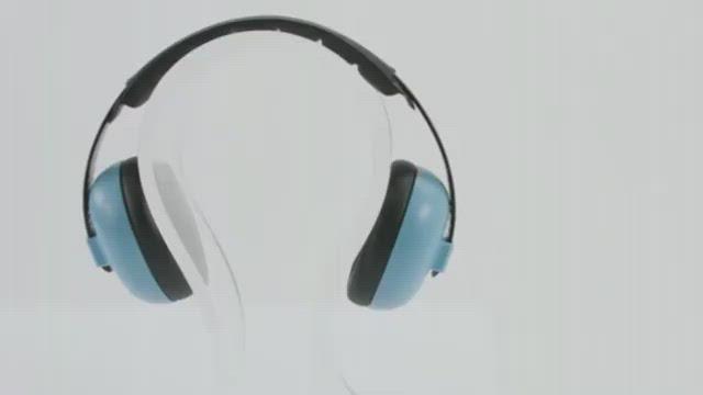 Banz Earmuffs video shows a look at the baby earmuffs and how they are easy to use, demonstration video using a mannequin
